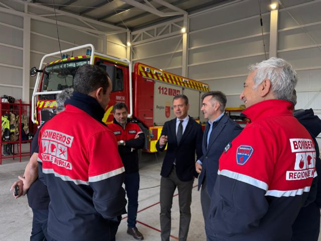 El parque de bomberos de San Pedro del Pinatar incorpora un nuevo vehículo para mejorar los servicios de emergencia - 1, Foto 1