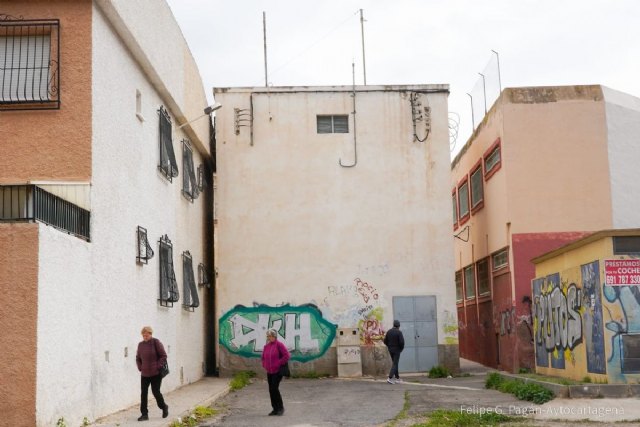 Ayuntamiento e Iberdrola acuerdan trasladar el transformador de Barrio Peral a una parcela municipal de Juan Fernández - 1, Foto 1