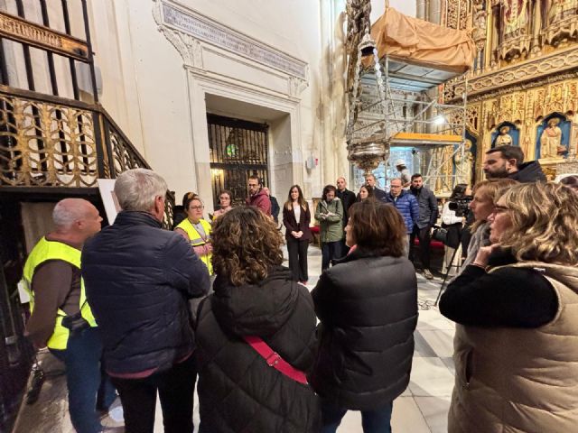 Éxito de participación en las visitas a la restauración de la urna de Alfonso X El Sabio en la Catedral de Murcia - 1, Foto 1