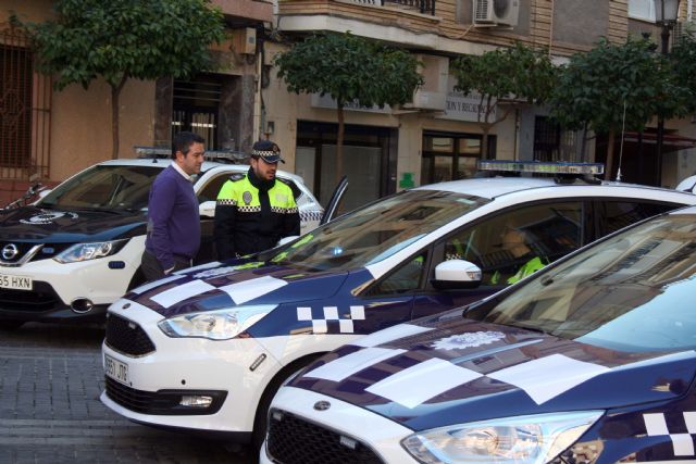 Hoy han sido presentados dos nuevos coches policiales, que se unen a la reciente adquisición de dos motos para la Policía Local de Alcantarilla - 5, Foto 5
