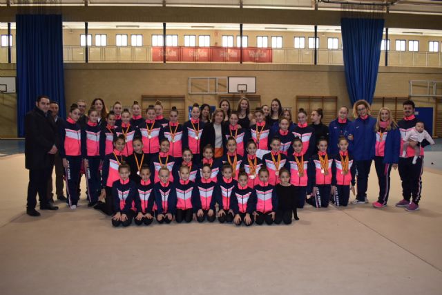 La consejera Adela Martínez-Cachá visita los clubes de gimnasia rítmica de Puente Tocinos y Santomera tras cerrar un año de éxitos - 1, Foto 1