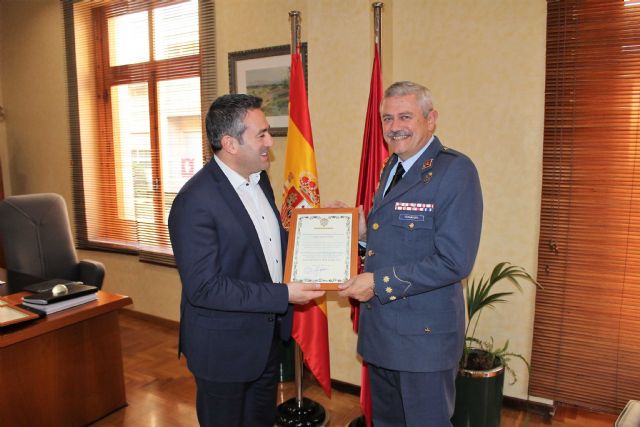 El alcalde recibió hoy a quienes más cerca estarán mañana de SS.MM. los Reyes Magos de Oriente, previa a su llegada a nuestra ciudad - 4, Foto 4