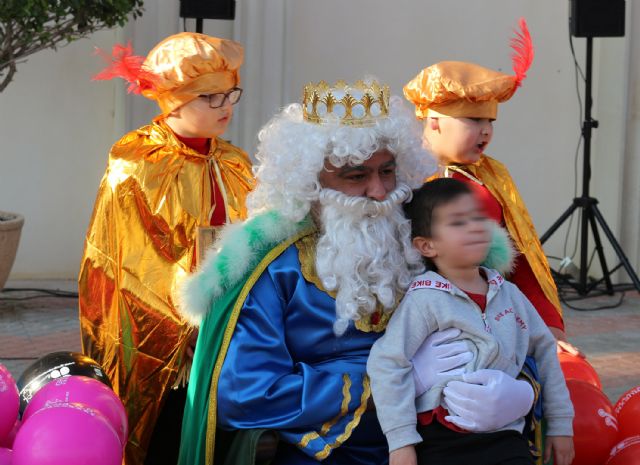 Los Reyes Magos reciben en persona las cartas de los 'peques' torreños - 2, Foto 2