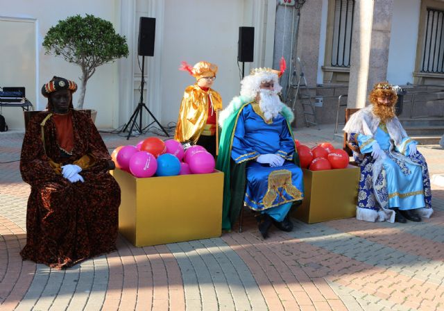 Los Reyes Magos reciben en persona las cartas de los 'peques' torreños - 5, Foto 5