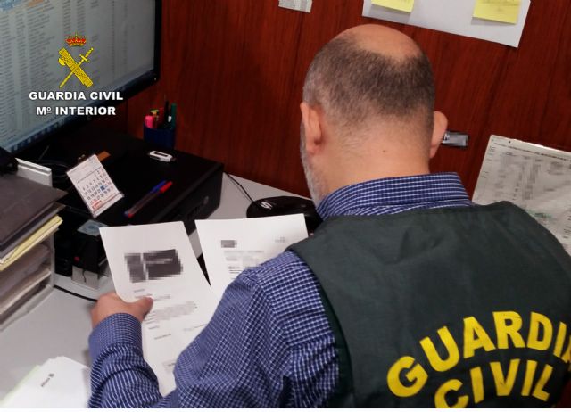 La Guardia Civil destapa el uso fraudulento de dos chalés para facilitar el empadronamiento de ciudadanos extranjeros - 1, Foto 1