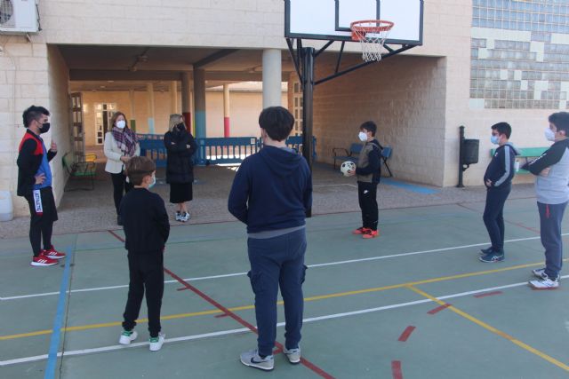 La escuela navideña municipal favorece la conciliación de decenas de familias pinatarenses - 2, Foto 2