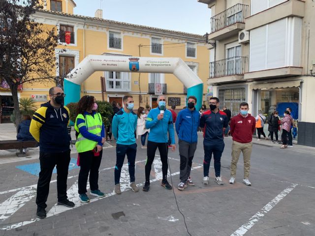Los vecinos de Bullas despidieron el año corriendo la San Silvestre - 2, Foto 2