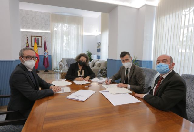 Terlocar se suma al compromiso por la sostenibilidad de la Autoridad Portuaria con la firma del convenio de Buenas Prácticas Medioambientales - 1, Foto 1