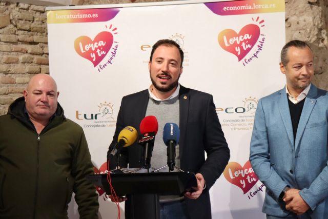 Un Roscón gigante de 2.000 raciones para recibir a los Reyes Magos en Lorca - 2, Foto 2