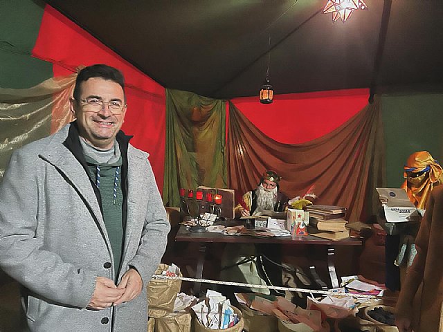 El alcalde visita el campamento de los Reyes Magos en Catafrente - 1, Foto 1