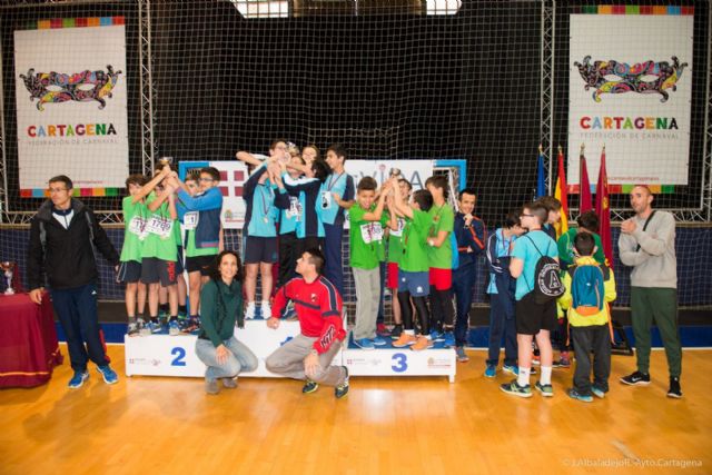 Jugando al Atletismo pone a correr a cerca de trescientos alevines - 4, Foto 4