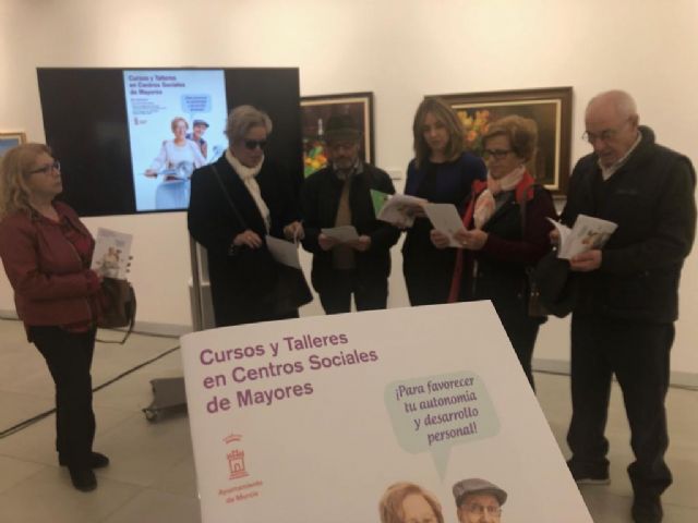 Derechos Sociales oferta un amplio programa de actividades para tener a los ´Mayores en marcha´ - 1, Foto 1