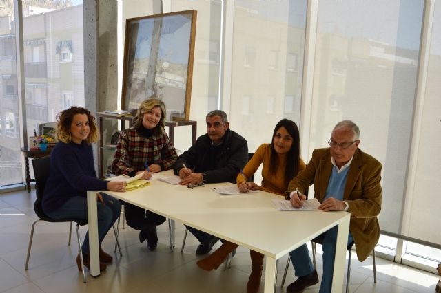 El Ayuntamiento de Blanca refuerza sus Servicios Sociales con la firma de 3 convenios - 1, Foto 1