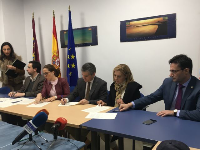 La consejería de Agricultura, la UPCT y los ayuntamientos de San Javier y Cartagena buscan nuevas soluciones en la gestión de los aportes de lluvia en la red de saneamiento de La Manga - 3, Foto 3
