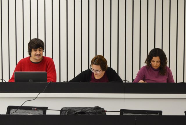 Las asociaciones de vecinos conocen los presupuestos participativos 2019, que contarán con 350.000 euros - 2, Foto 2