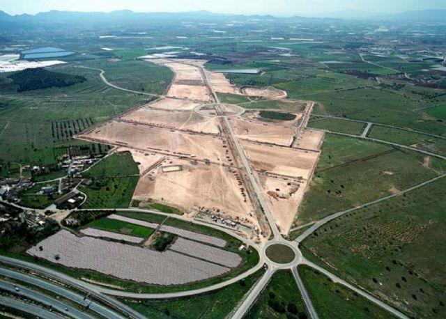 El Gobierno local apuesta por mantener la hoja de ruta fijada para la ZAL - 1, Foto 1