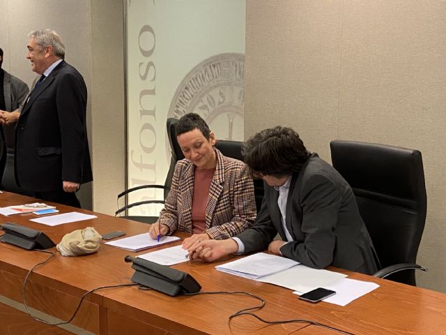 María Marín: El Gobierno Regional ha diseñado unos presupuestos basados en premisas falsas y previsiones ficticias - 1, Foto 1