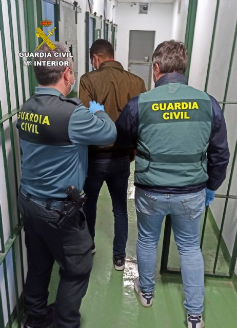 La Guardia Civil detiene a un experimentado delincuente buscado por la justicia - 1, Foto 1