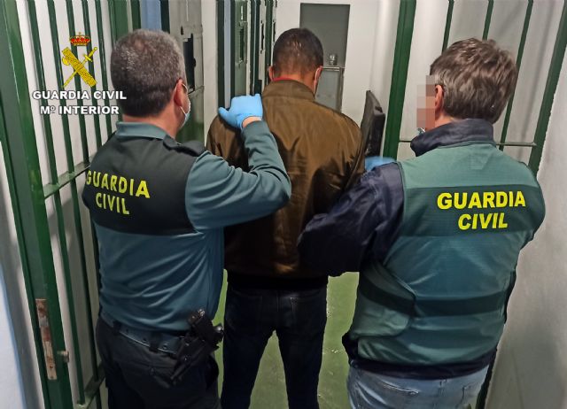La Guardia Civil detiene a un experimentado delincuente buscado por la justicia - 2, Foto 2