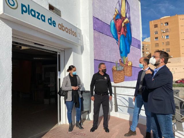 El Ayuntamiento de Lorca continúa mejorando las instalaciones de la Plaza de Abastos con una nueva inversión de 24.000 euros - 1, Foto 1
