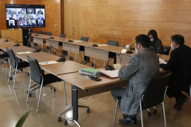 El próximo 2 de mayo será día festivo de apertura comercial - 1, Foto 1