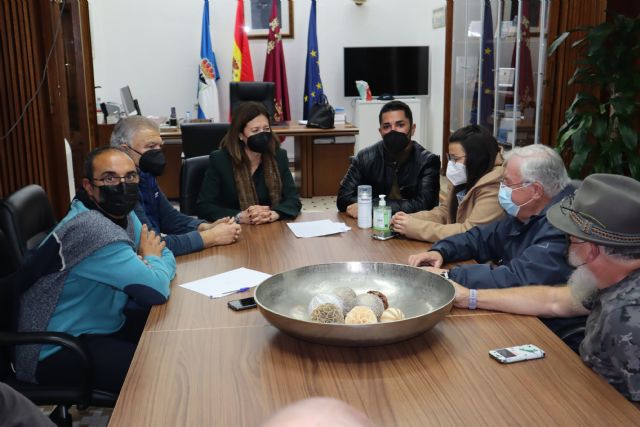 Ayuntamiento y Federación de Peñas acuerdan celebrar el Carnaval la segunda quincena de julio - 1, Foto 1