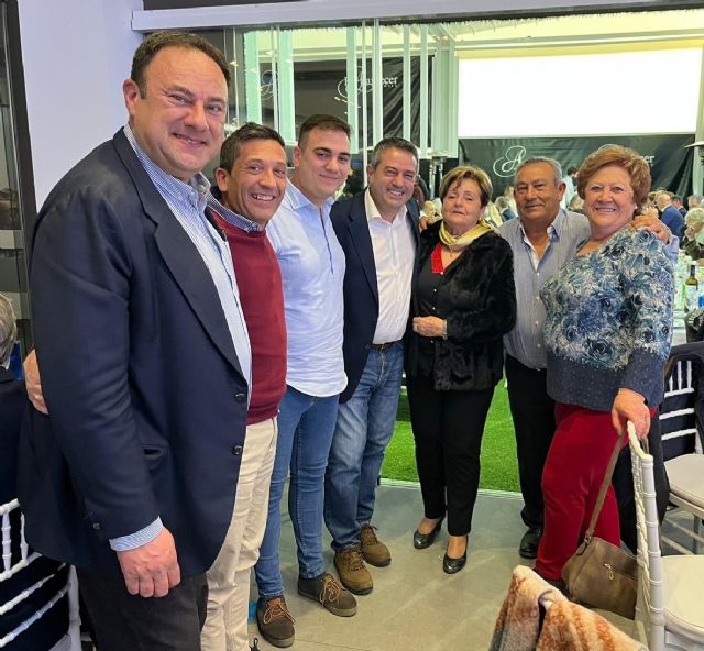 En el acto de presentación este viernes del candidato popular a la alcaldía de Alcantarilla Joaquín Buendía - 1, Foto 1