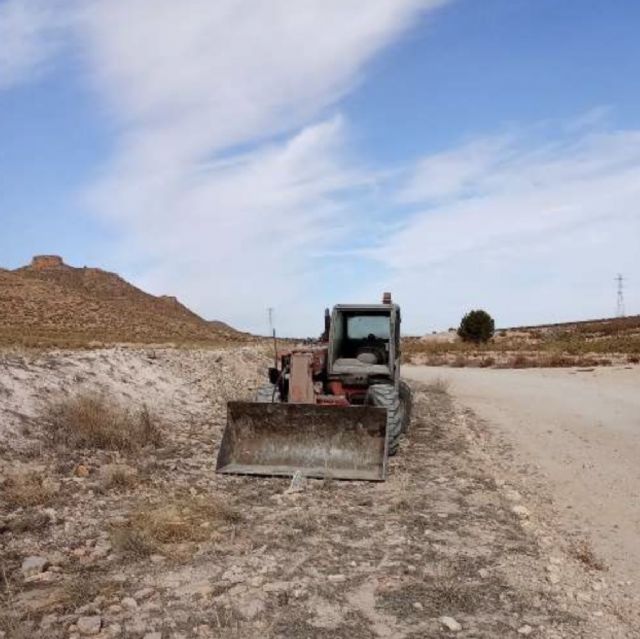 Medio Ambiente intensifica la limpieza en solares y puntos críticos de vertidos incontrolados con una actuación integral - 5, Foto 5