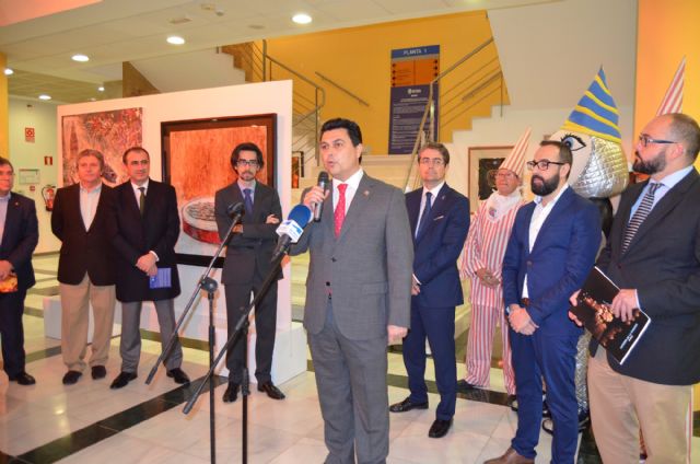 La exposición Fuego y Fiesta reúne la mirada de grandes artistas murcianos sobre el Entierro de la Sardina - 1, Foto 1