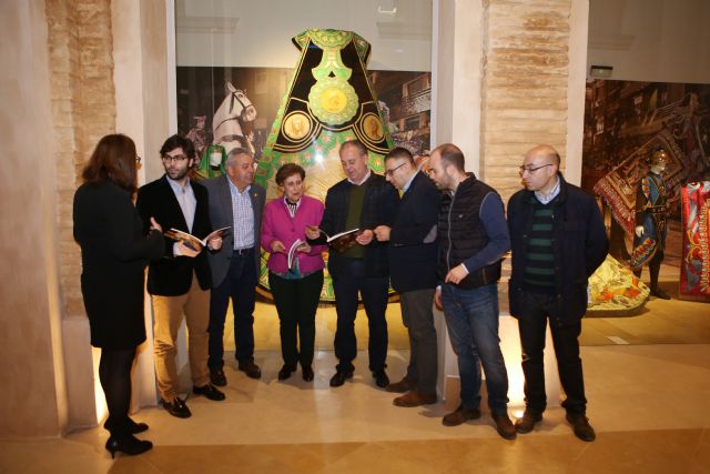 El MASS protagoniza la Revista del Paso Azul del año 2016, que incluye 18 artículos en 100 páginas - 1, Foto 1