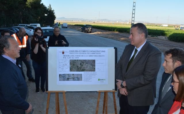 La Consejería de Fomento inicia el acondicionamiento de la carretera que enlaza Torre Pacheco con Pozo Estrecho - 1, Foto 1
