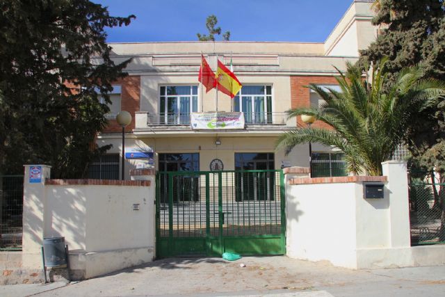 El PP celebra que el IES Vega del Argos vaya a tener en unos meses su pista deportiva cubierta - 2, Foto 2