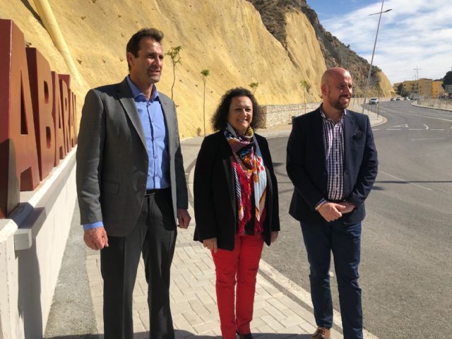 Fomento invierte 3,4 millones en la mejora de la seguridad vial y las comunicaciones de Abarán - 1, Foto 1