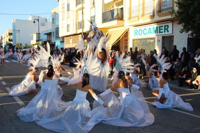 Más de 1.700 personas y 40 comparsas llenan de carnaval las calles de San Pedro del Pinatar - 4, Foto 4