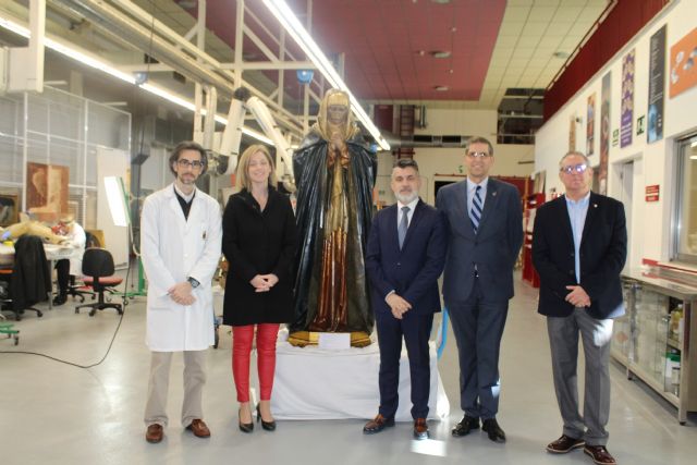 Cultura entrega la talla restaurada de la Virgen de la Soledad de los Pobres a la Cofradía Marraja - 1, Foto 1