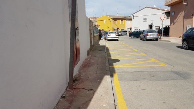 La Concejalía de Obras y Servicios mejora las aceras del Colegio Castellar - 2, Foto 2