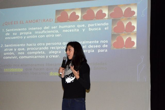 Las Torres de Cotillas se informa sobre las mujeres migrantes y el mercado laboral - 3, Foto 3