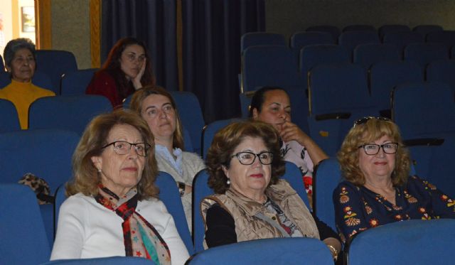 Las Torres de Cotillas se informa sobre las mujeres migrantes y el mercado laboral - 4, Foto 4