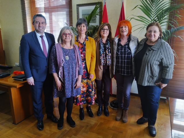 El alcalde recibe a las galardonadas en los XII Premios de la Mujer - 1, Foto 1