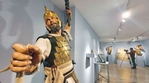 In Nomine Dei’: el patrimonio artístico de las 70 Hermandades de Sevilla - 3, Foto 3