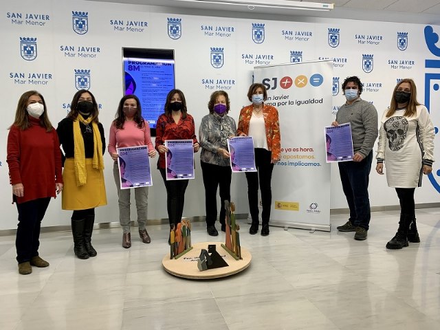 El espíritu del 8 M se cuela en todos los ámbitos de la vida social en San Javier - 1, Foto 1
