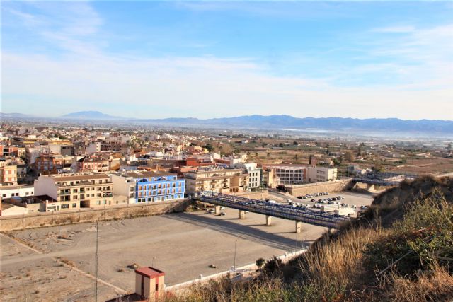 Puerto Lumbreras registró un descenso del número de desempleados en la agricultura, la construcción, el transporte y en la población de entre 25 y 44 años en el mes de febrero - 1, Foto 1