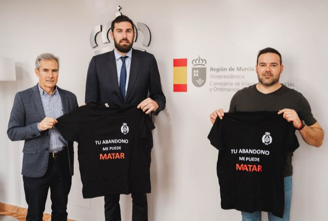 Antelo muestra su preocupación “por la falta de medios” de los que disponen los funcionarios de prisiones en la Región - 1, Foto 1