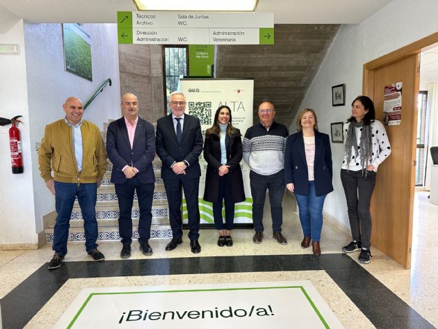 El alcalde de Torre Pacheco y la consejera de Agricultura, visitan el CIFEA y la OCA de Torre Pacheco - 2, Foto 2