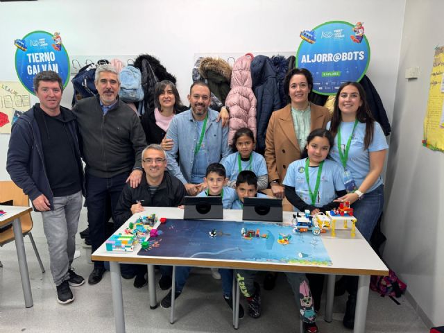 SABIC participa por primera vez en la competición First Lego League con su equipo del Colegio CEIP Aljorra con un proyecto que ofrece una innovadora solución para identificar y recuperar objetos del océano - 1, Foto 1