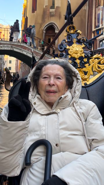 Dolores, de 82 años, cumple el sueño de vivir el Carnaval de Venecia - 1, Foto 1