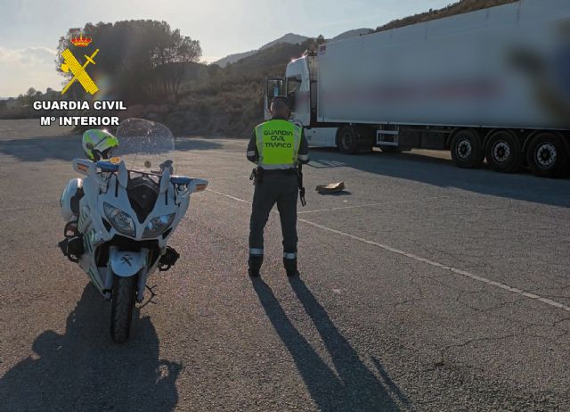 La Guardia Civil sorprende en Cehegín a un camionero quintuplicando la tasa máxima de alcoholemia - 1, Foto 1