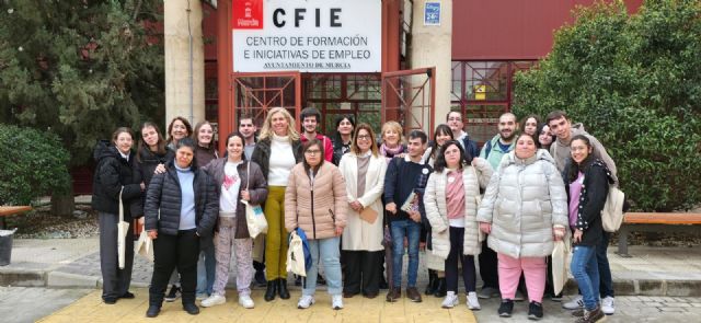 El programa 'Todos somos Campus' llega al CFIE de El Palmar para que sus participantes conozcan los recursos municipales de empleo - 4, Foto 4