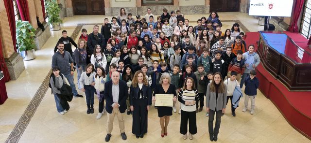 El Ayuntamiento de Murcia reconoce al CEIP Virgen de la Vega con el premio 'Educando para la Igualdad' - 1, Foto 1