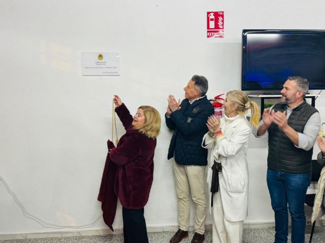 El alcalde de Lorca inaugura el nuevo local social de La Parroquia, que ha sido rehabilitado con una inversión de más de 62.700 euros - 2, Foto 2